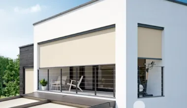 Vertical awnings (1) [city]