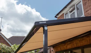 Sloped roof pergola (5) [city]